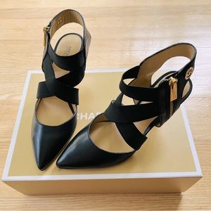 New | Michael Kors Meadow Mid Pump | NWOT with box